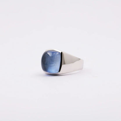 Deephorizon – Sapphire Signet Ring