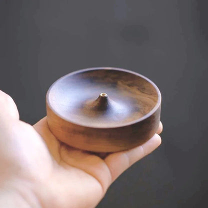 Maru – Agarwood Incense Holder